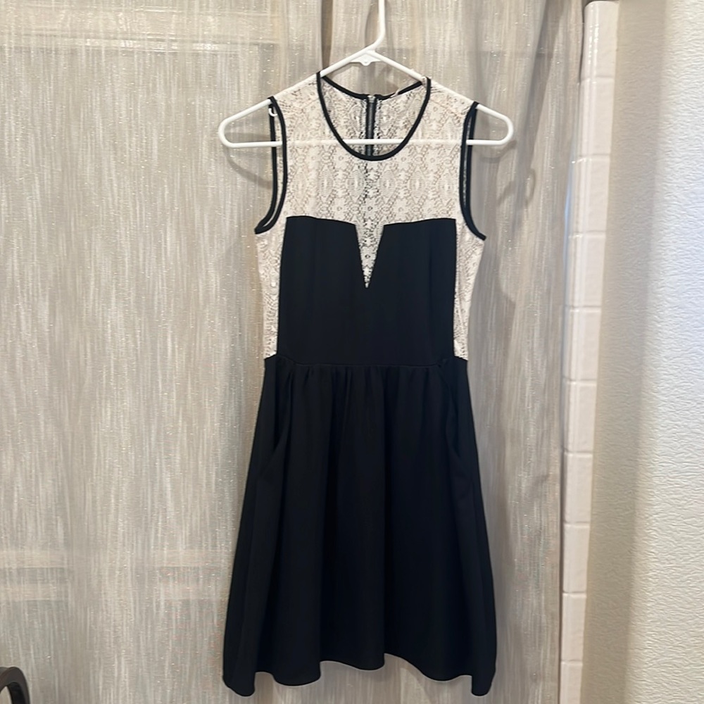 Black & cream lace dress